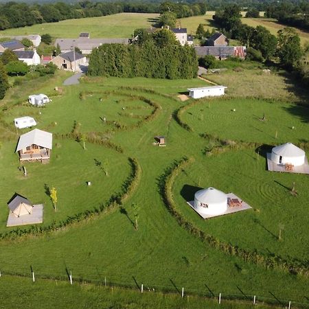 Camping A La Ferme - Hebergements Insolites Cerisy-la-Foret Eksteriør billede