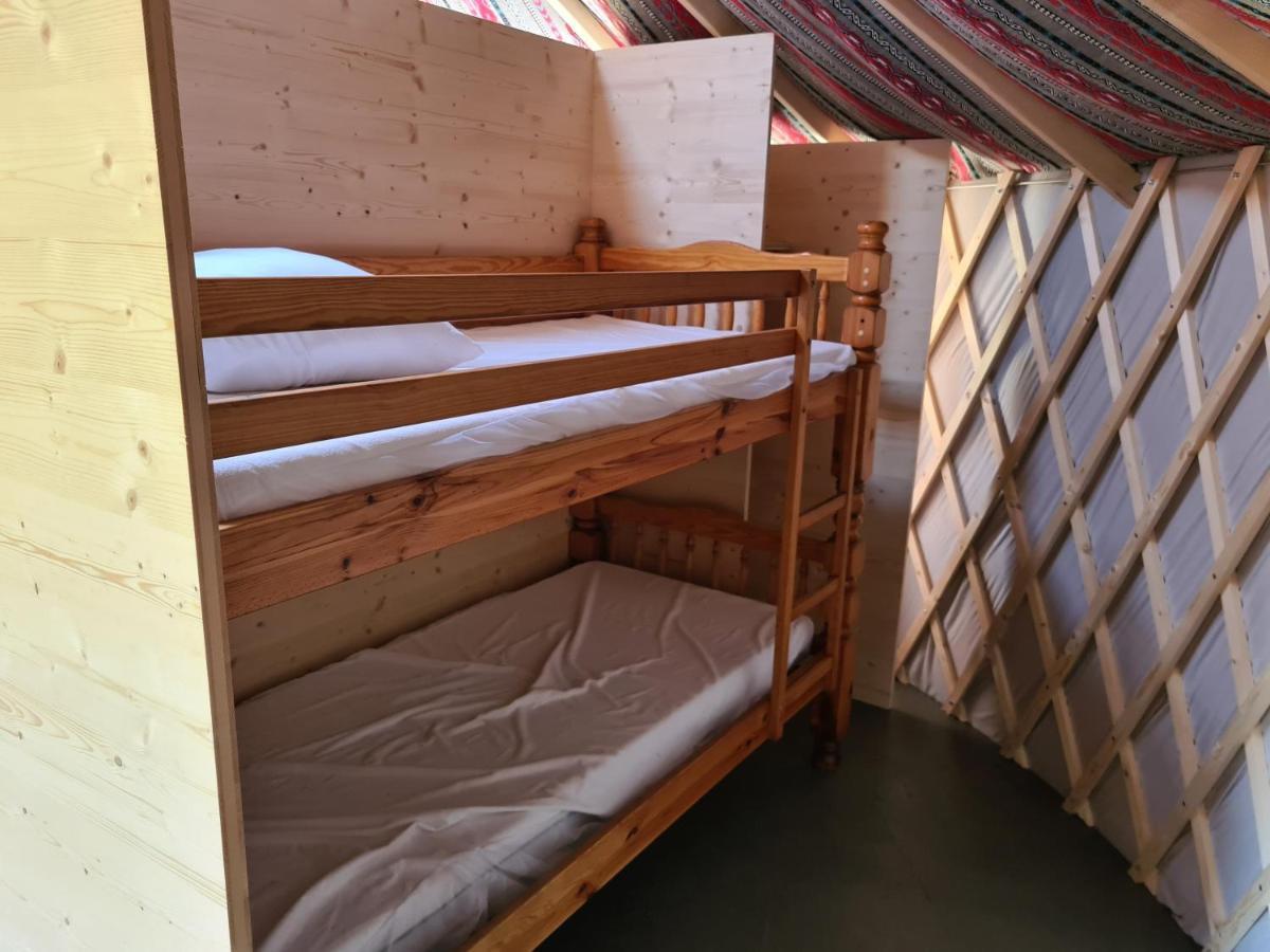 Camping A La Ferme - Hebergements Insolites Cerisy-la-Foret Eksteriør billede